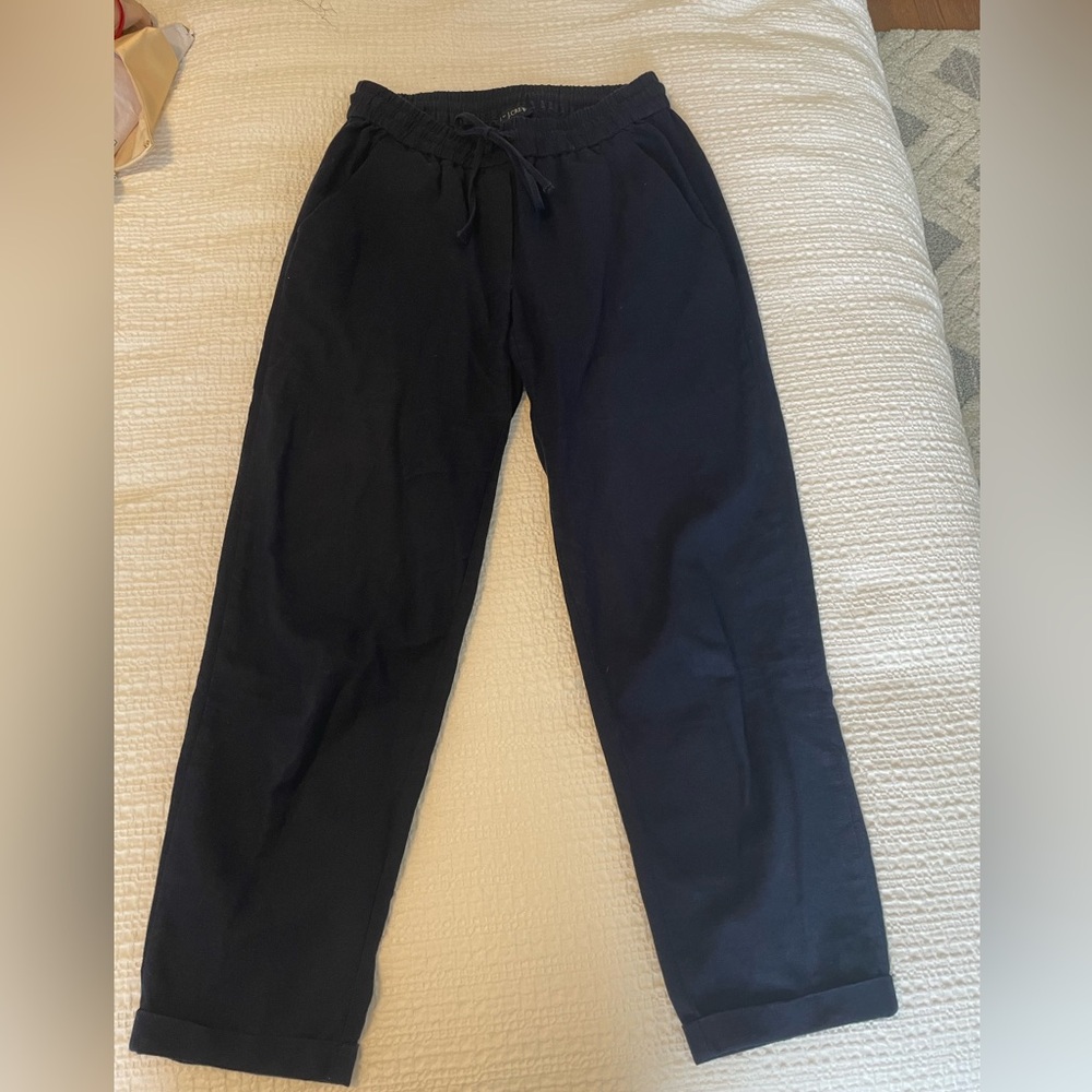 Size 0 J Crew pull on navy linen pants